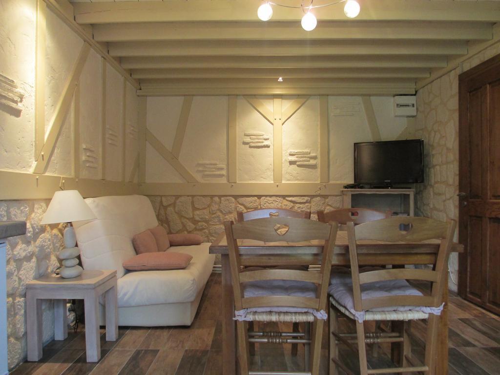Gites Les Colombages Fatouville-Grestain Zimmer foto
